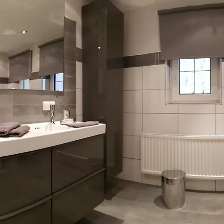 Jagd Trifft Moderne & Boutique Jardin * 애나버그임라메탈