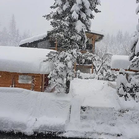 Jagd Trifft Moderne & Boutique Jardin 아파트