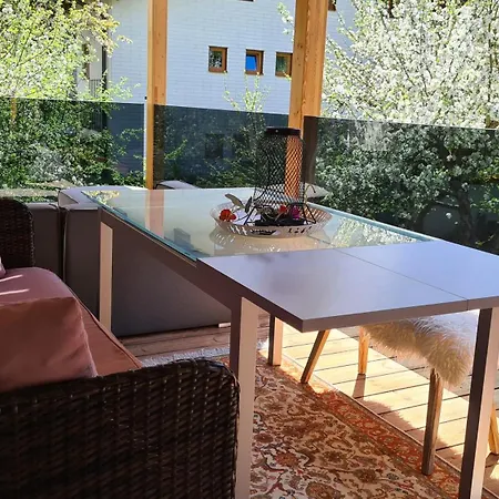 Jagd Trifft Moderne & Boutique Jardin 아파트 *