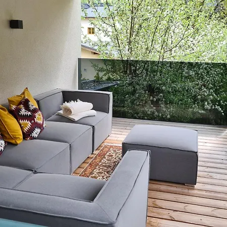 Jagd Trifft Moderne & Boutique Jardin