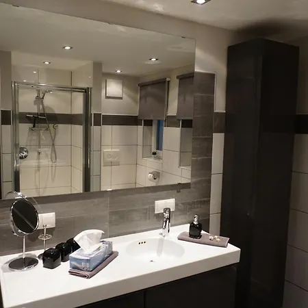 Jagd Trifft Moderne & Boutique Jardin *