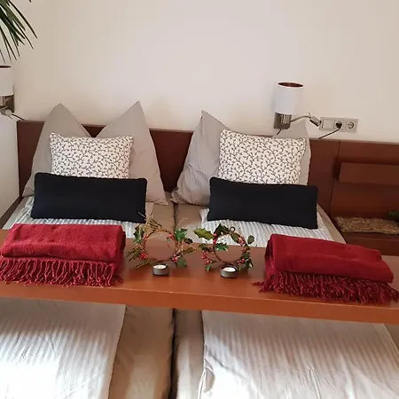 Jagd Trifft Moderne & Boutique Jardin 아파트